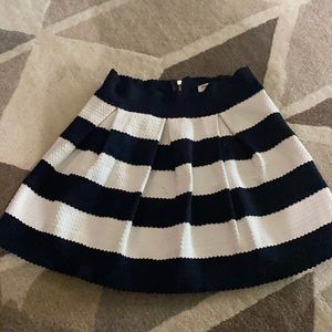 Ginger g a line skirt in Navy/White